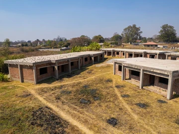 3 Bedroom Flat & Apartment