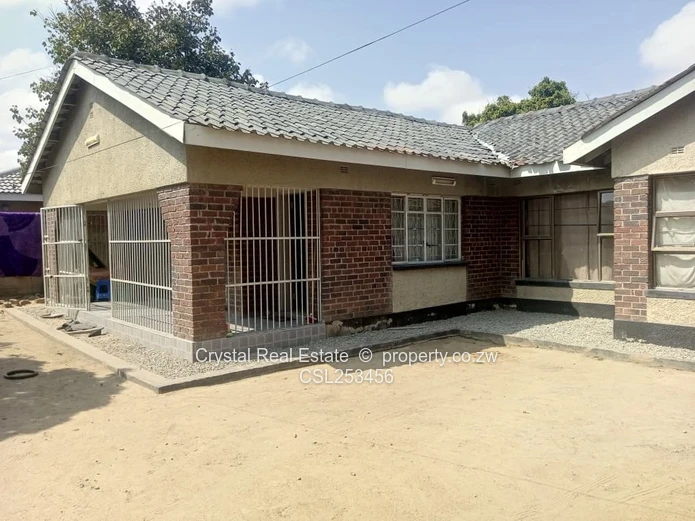 Mainway Meadows House, Waterfalls (Sole Mandate)