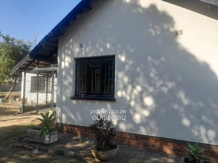 Gated 3-Bed Greendale Home with Verandah & Solar