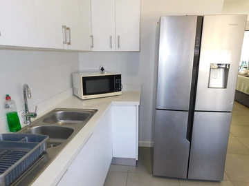 3 Bedroom Flat & Apartment