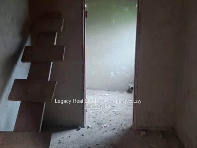 Affordable 3-Bed Cold Comfort House – Main Ensuite & Garage.