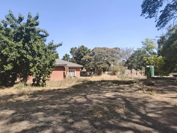 Charming 3-Bedroom Cottage in Hatfield – Title Deeds Available