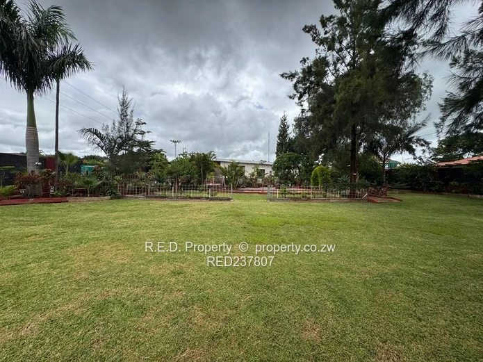 Build Your Vision on Prime, Serviced Land In Barham Green!