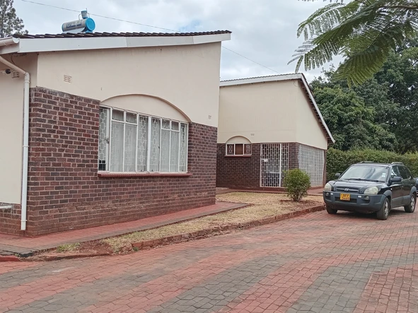6 Bedroom House
