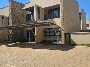 3 Bedroom Flat & Apartment