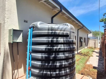 3 Bedroom Flat & Apartment