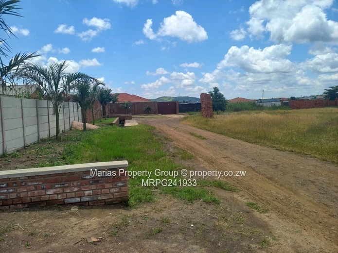 1000 m2 Sandton Park — Serviced Stand with Field Views