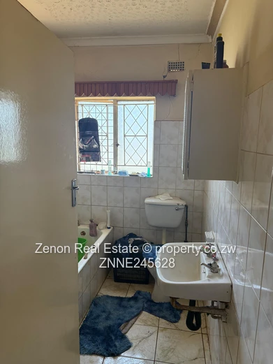 3 Bedroomed House For Sale In Westgate .150k.deeds (Sole Mandate)