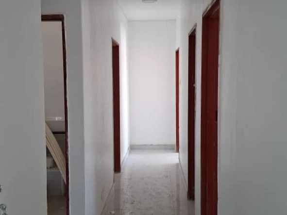 4 Bedroom Flat & Apartment