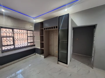 3 Bedroom Garden Flat