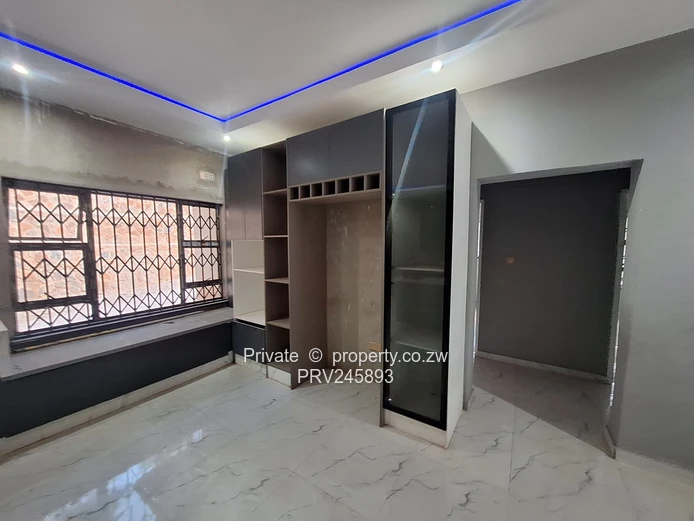 Freshly built, move-in ready new cluster units . . . (Sole Mandate)