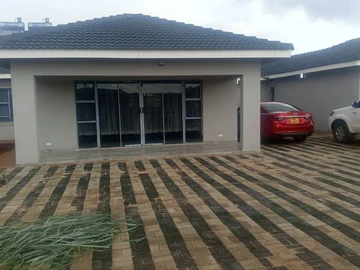 Mount pleasant heights house for sale, comprising of ,6 beds ,4 ensuites , pantry ,kitchen not yet f