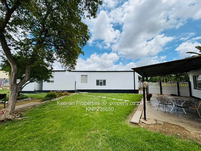 4 Bedroomed House For Sale In Woodlands Bulawayo!