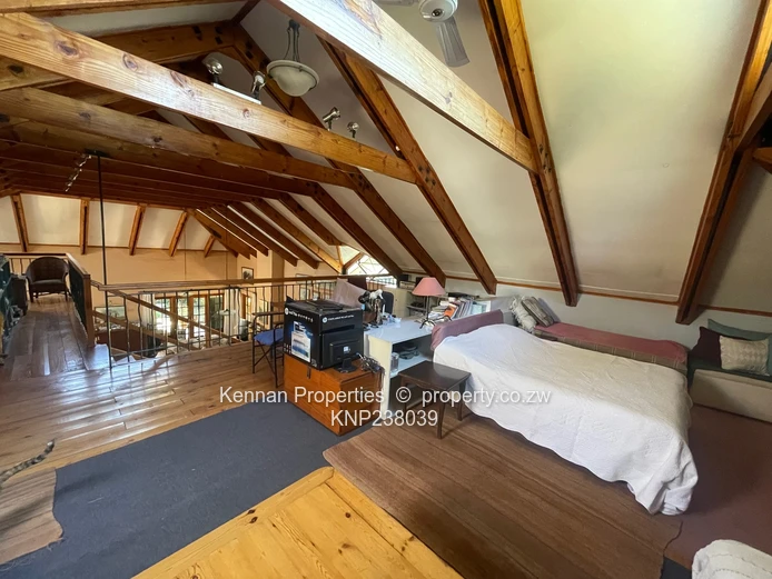 Beautifully Furnished Home In Newlands - Well Worth A Visit