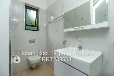 Stunning Home in Prestigious Neighboorhood