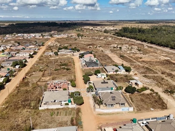 400 m² Stand in Ruwa — Tarred Road & Subdivision Potential