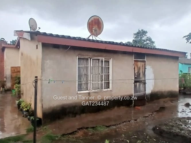 Affordable 8-Room House for Sale in Mufakose near Harare - Council Cession