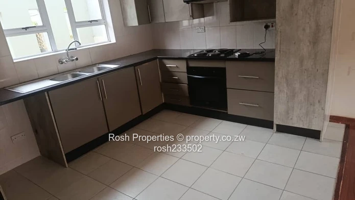 Greendale 2-Bed Garden Flat - Private Garden