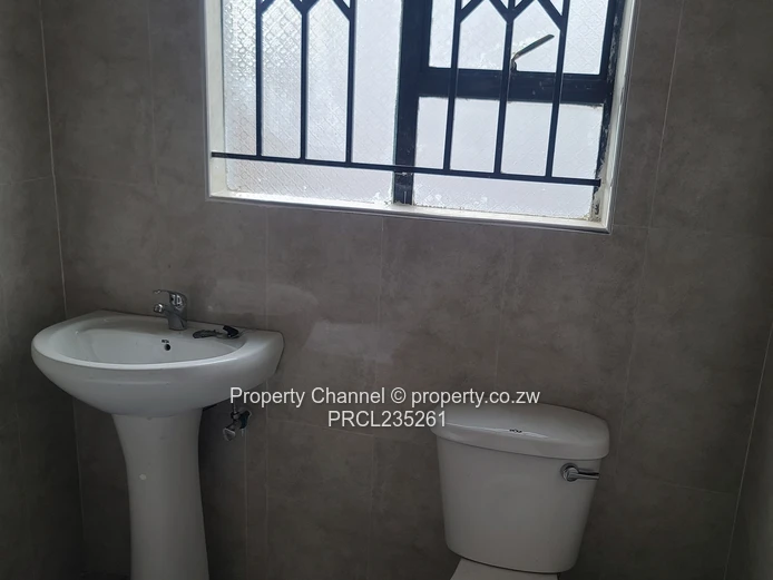 Recently Renovated 4 Bed In  Highfeild