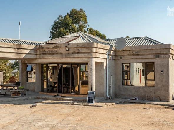 8 Bedroom Townhouse Complex
