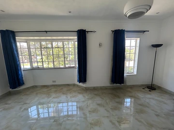 2 Bedroom Garden Flat