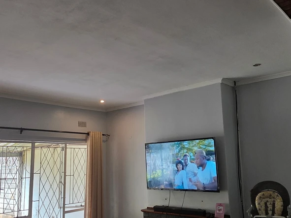 2 Bedroom Garden Flat