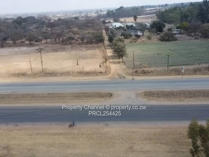PRIME! 2.2ha Plot Mutare Road Frontage 