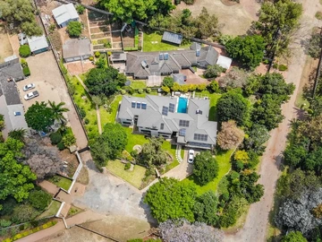 10 Bedroom House