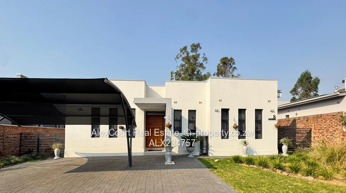 Modern And Spacious Cluster Home in Prime Greendale!