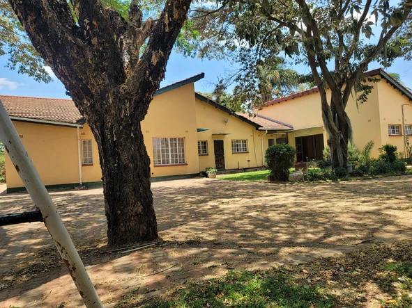 5 Bedroom House