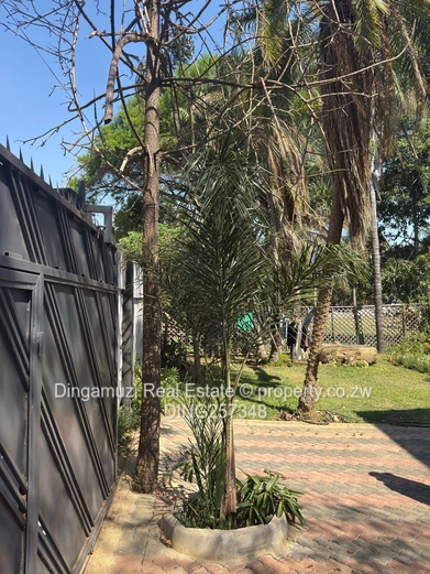 Spacious 5-Bed Townhouse Complex in Highlands - Borehole