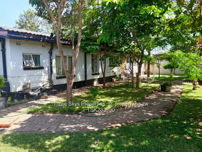 Industrial Stand For Sale With Structures