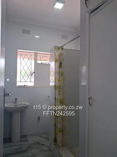 Apartment close to CBD and the ever buzzing greenfield center