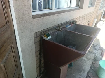 2 Bedroom Garden Flat