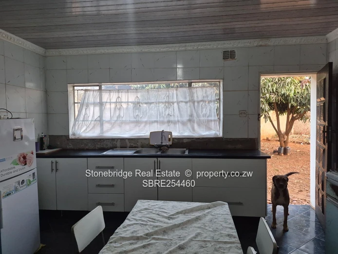 3 Bedroom House in Mahatshula North For Sale