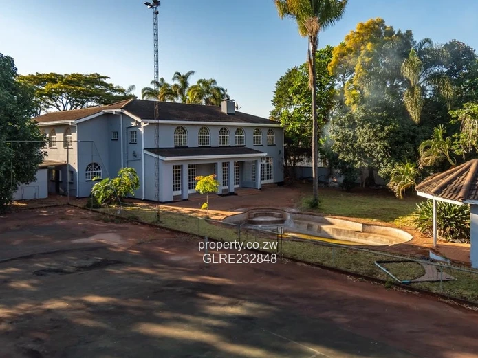 Luxury Double-Storey Residence in Greystone Park