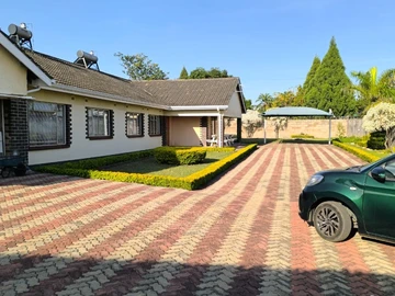5 Bedroom House