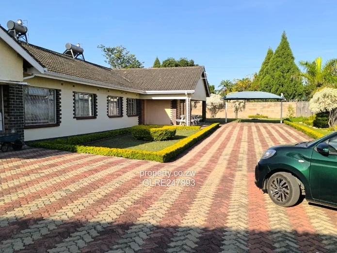 Greendale 5-Bed Family Home — Garden, Solar & Carport