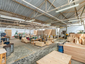 Warehouse & Factory