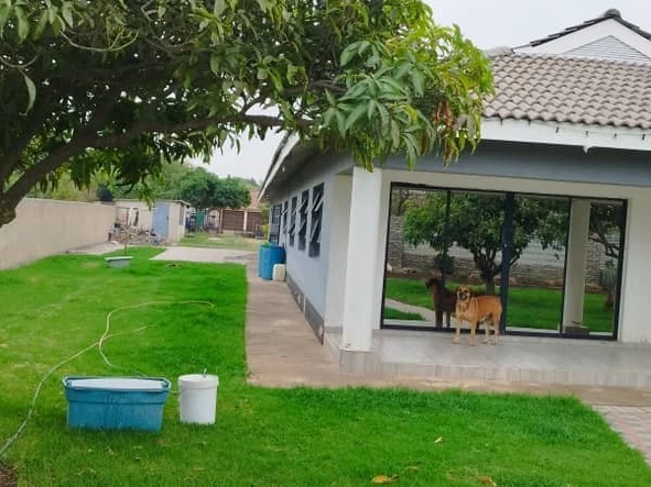 5 Bedroom House