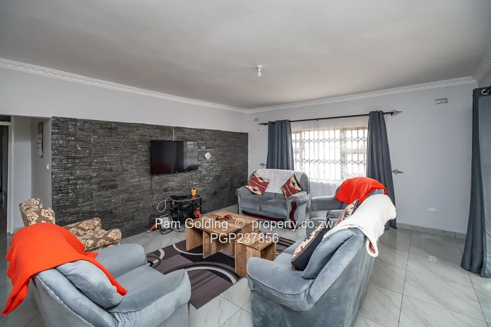 House for sale (Sole Mandate)