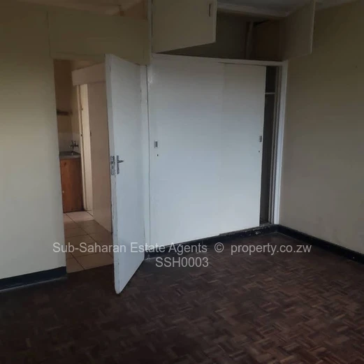 1 Bed Flat Available