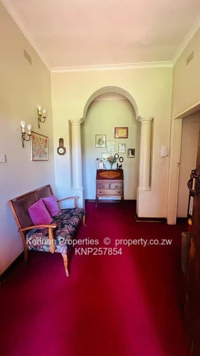 Golden Oldie Family home with Cottage (Sole Mandate)