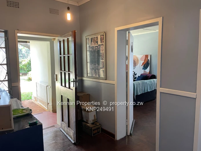 Solid Mabelreign Home for sale (Sole Mandate)