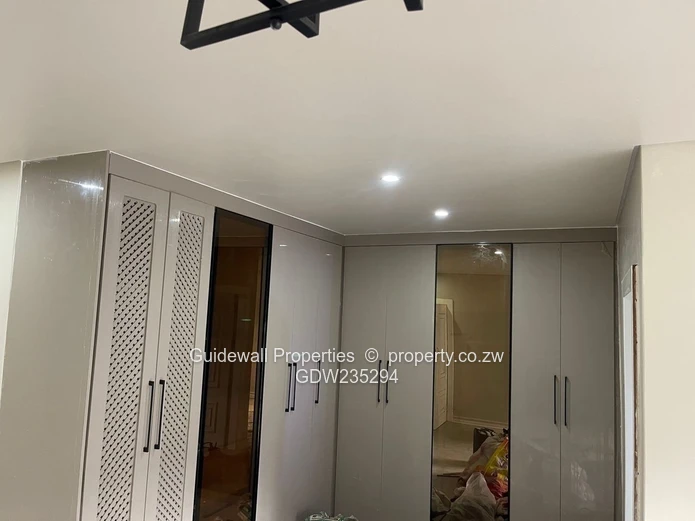 Spacious 4 bed house for sale in  Borrowdale Brooke 