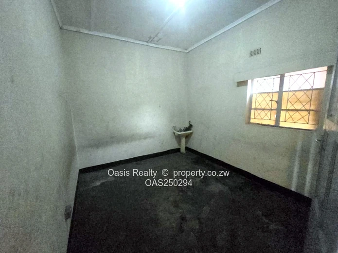 Shop Space to Let – Huruyadzo Shopping Centre, Chitungwiza