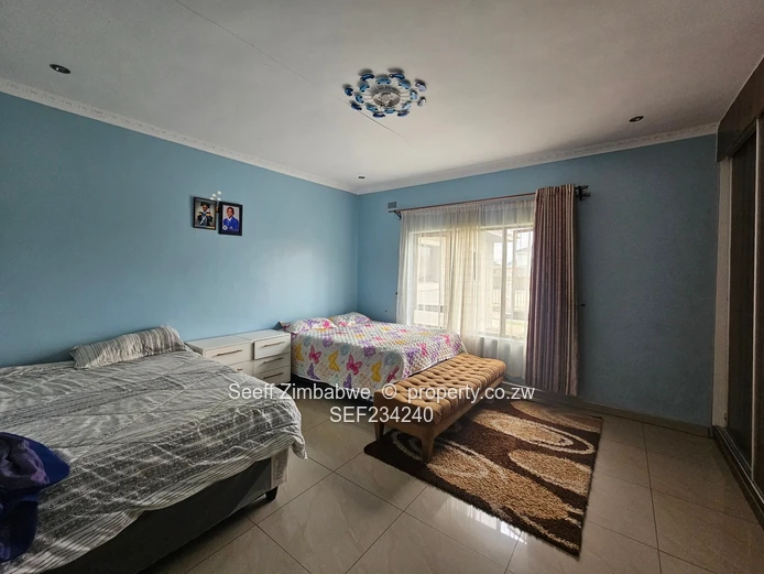 Executive 5-Bedroom House for Rent in Arlington Estate
