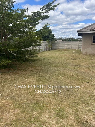 5 Bedroom House for Sale in Zimre Park.