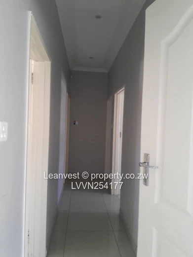Waterfalls Parktown Cluster House For Sale 