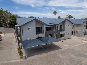 3 Bedroom Flat & Apartment